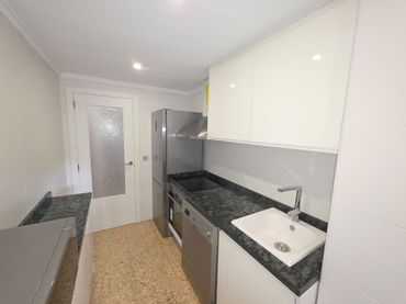Apartamento con piscina en venta en bovetar 29