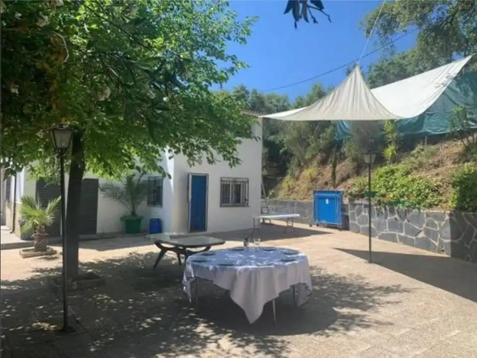 Jardín de Casa o chalet en venta en Cáceres con Aire acondicionado, Calefacción y Jardín privado