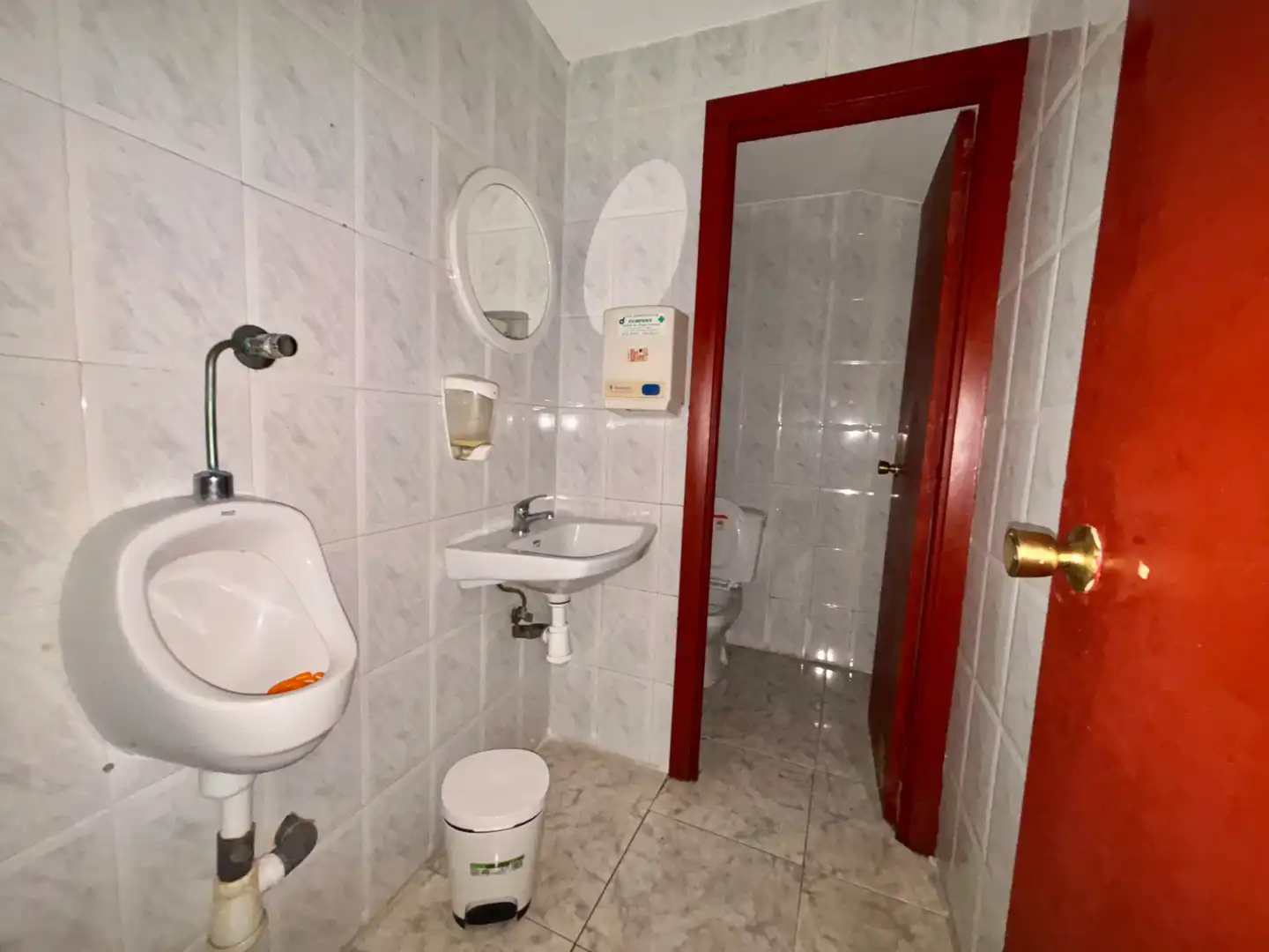 Badezimmer von Geschaftsraum zur Miete in Zaragoza