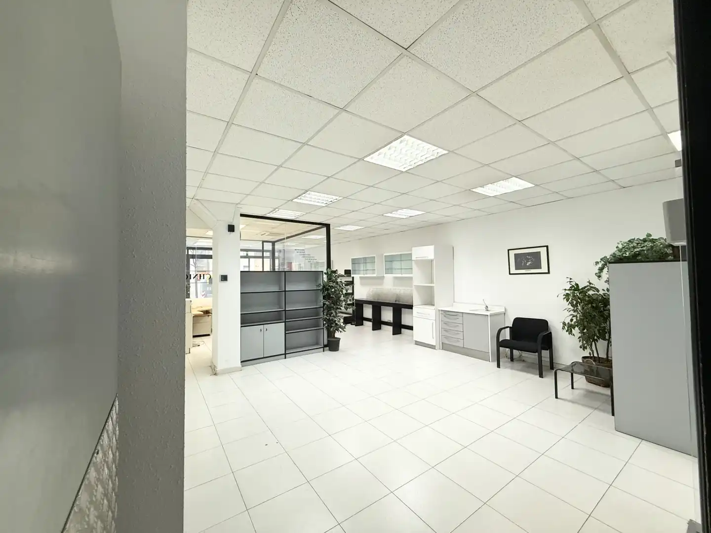 Commercial properties for rent in Barcelona  with Air Conditioner and Heating