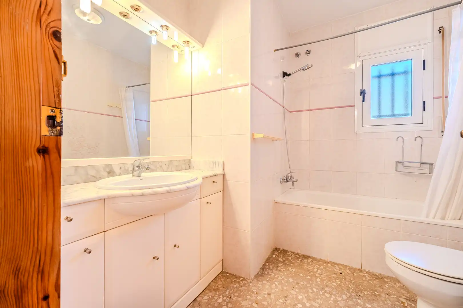 Baño de Casa o chalet en venta en L'Ametlla de Mar  con Aire acondicionado, Calefacción y Jardín privado