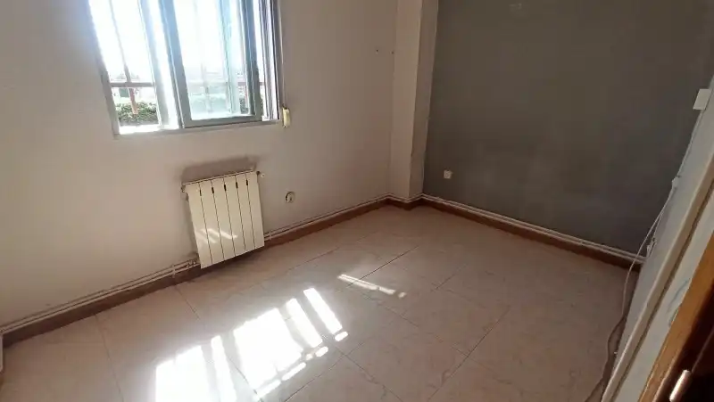 Bedroom of Flat for sale in Fuenlabrada