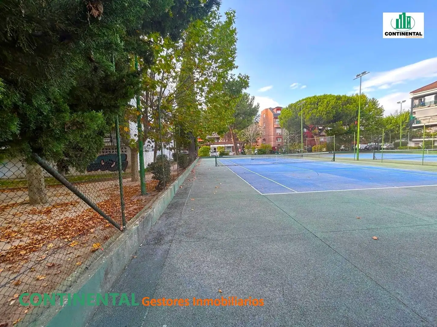Außenansicht von Wohnung zum Verkauf in Collado Villalba mit Heizung, Terrasse und Gemeinschaftspool