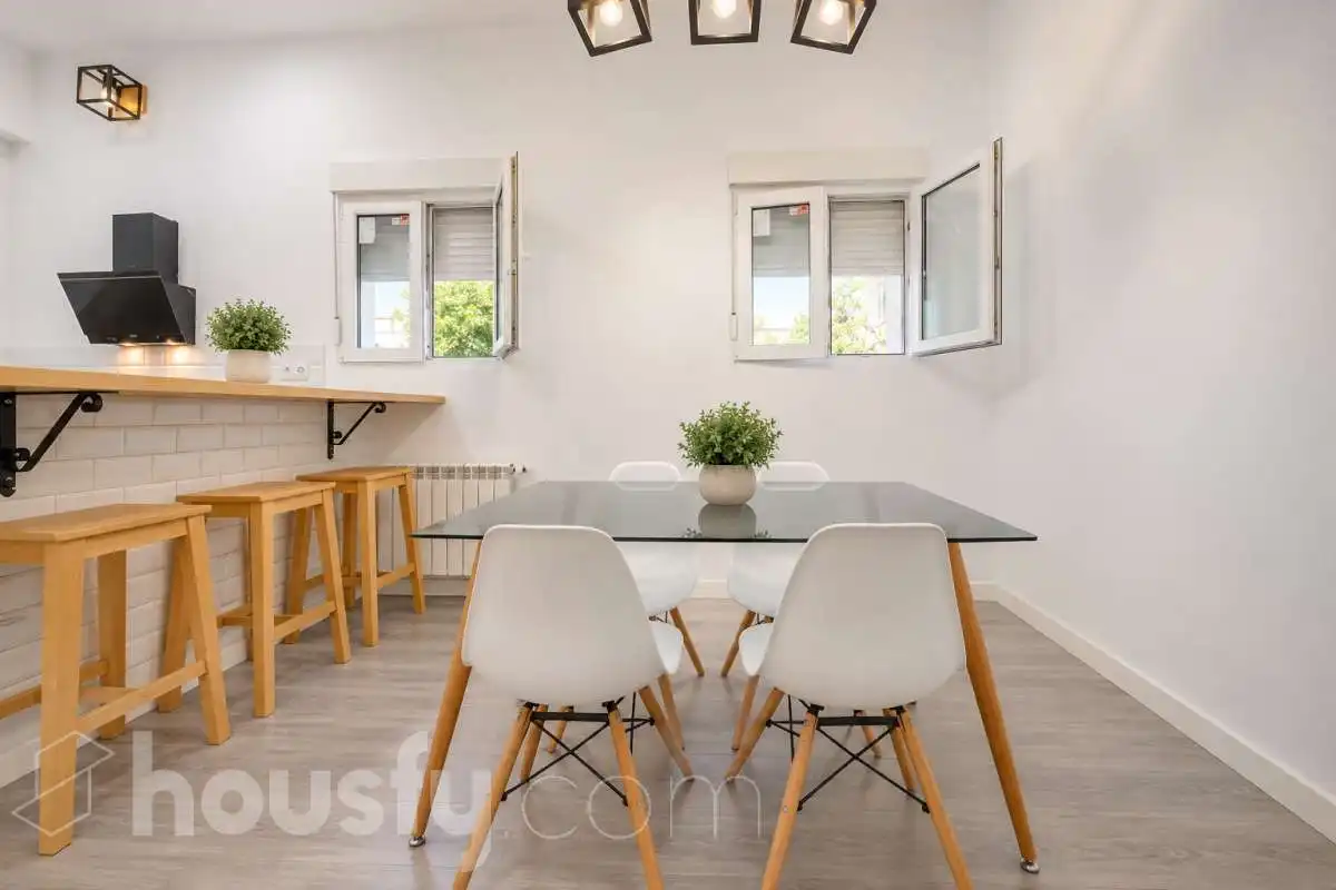 Dining room of Ground floor for sale in Madrid  with Heating and Furnished