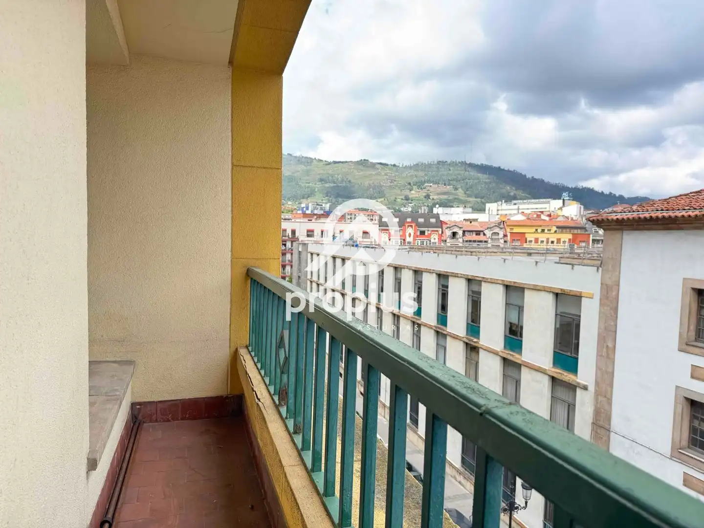 Piso en venta en Pedro Antonio Menendez, Parque San Francisco - Uría