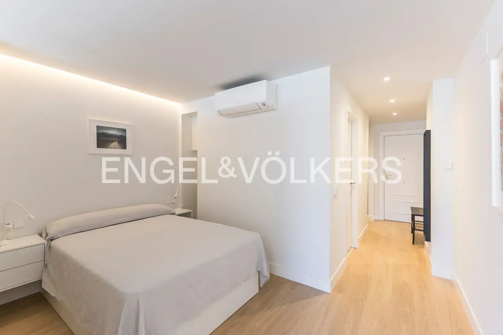 Schlafzimmer von Wohnung zur Miete in Madrid mit Klimaanlage, Heizung und Terrasse