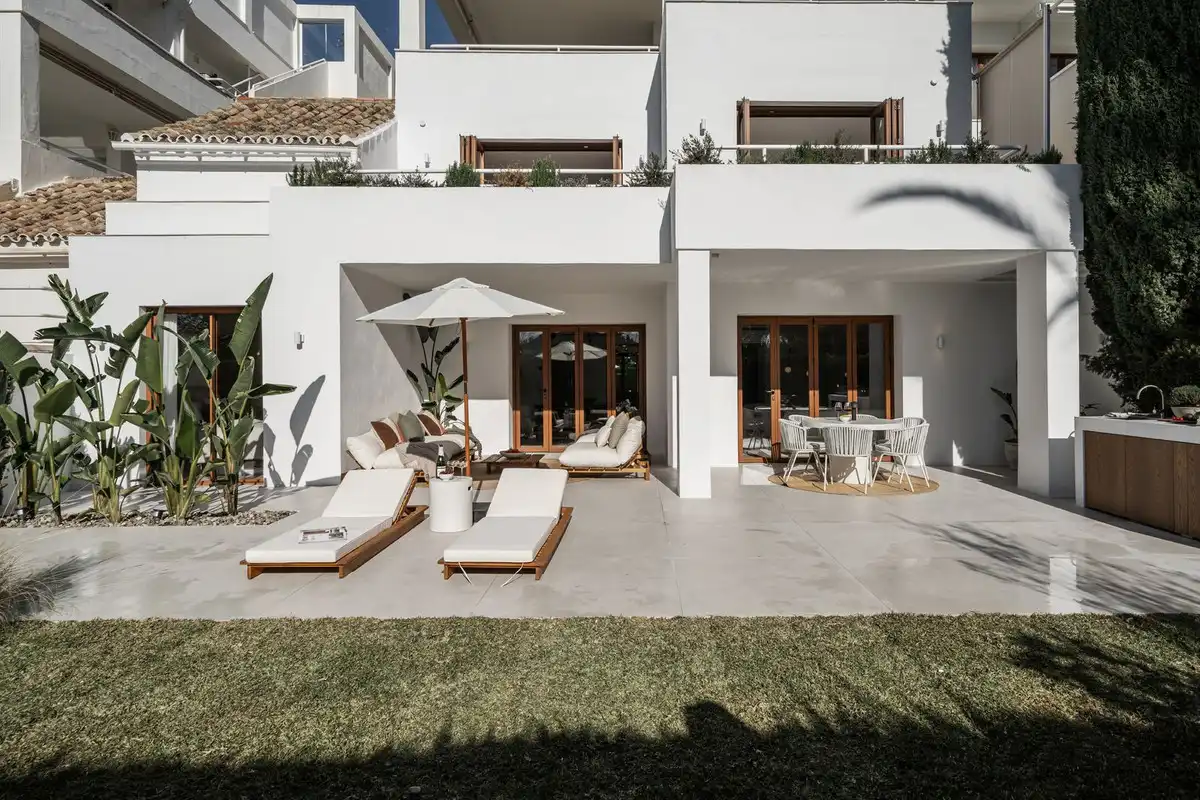 Adossat amb piscina en venda a Nueva Andalucía