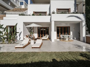 Adosado con piscina en venta en Nueva Andalucía
