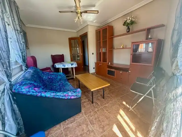 Sala d'estar de Pis en venda en Babilafuente amb Calefacció i Terrassa