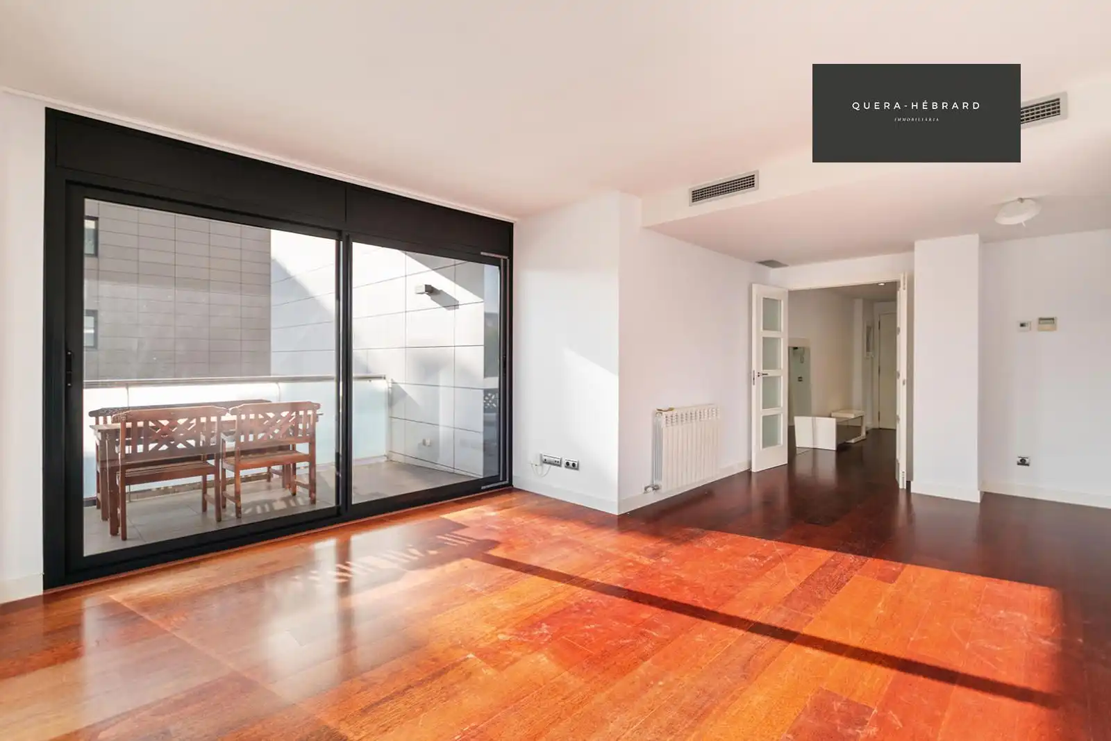 Exterior view of Flat for sale in Sitges  with Air Conditioner, Heating and Parquet flooring