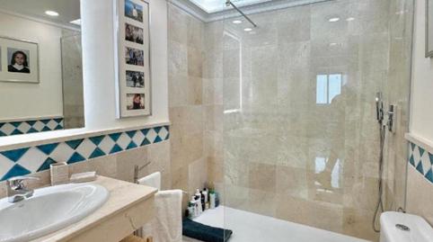 Photo 3 of Flat for sale in Calle Tales de Mileto, Playa Bajadilla - Puertos, Marbella