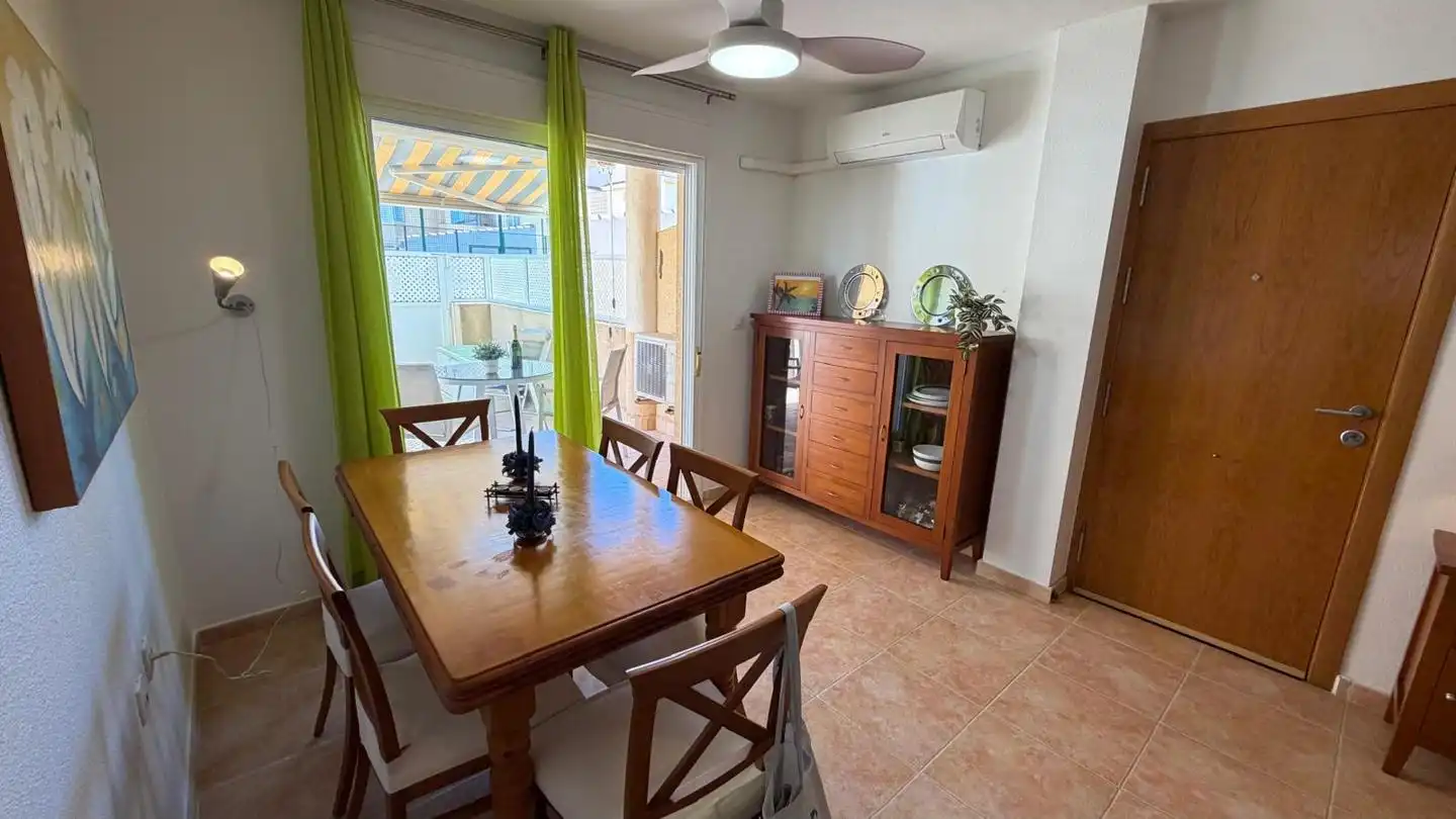 Comedor de Apartamento en venta en La Manga del Mar Menor con Aire acondicionado, Terraza y Trastero