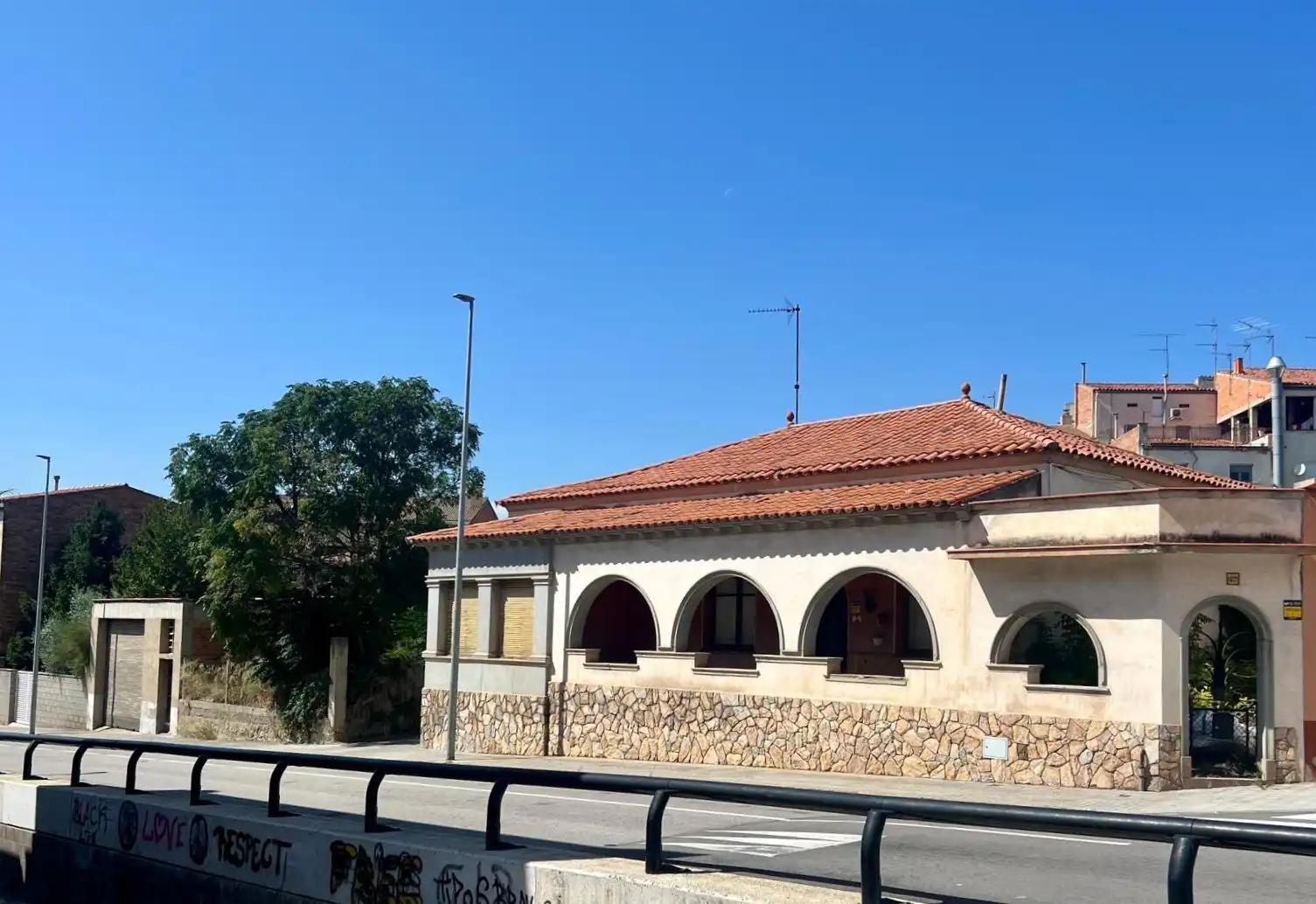 Casa con jardín en venta en Passeig Cervantes 29, imagen 4