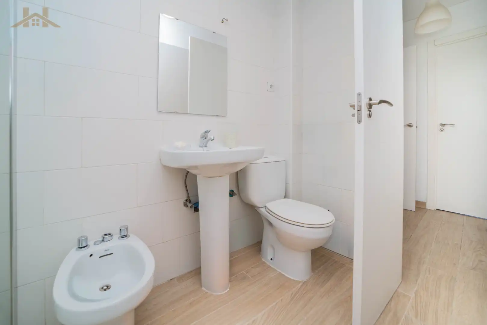 Bany de Dúplex en venda en Collado Villalba amb Calefacció, Terrassa i Piscina comunitària