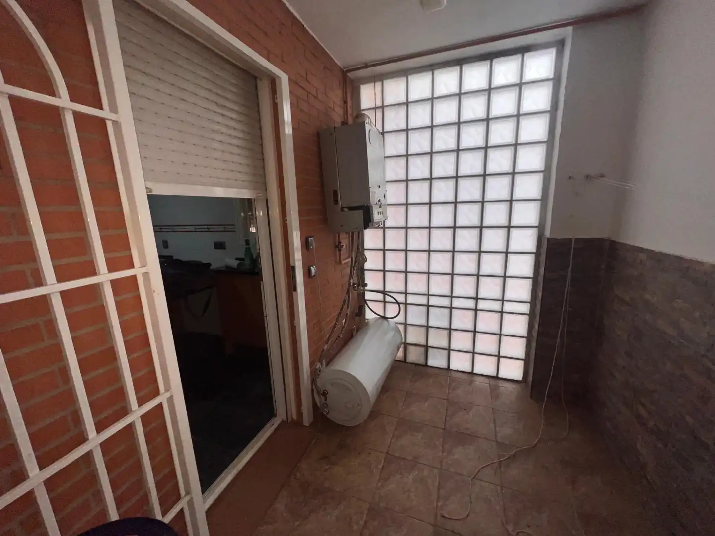 Casa adosada en venta en Parla