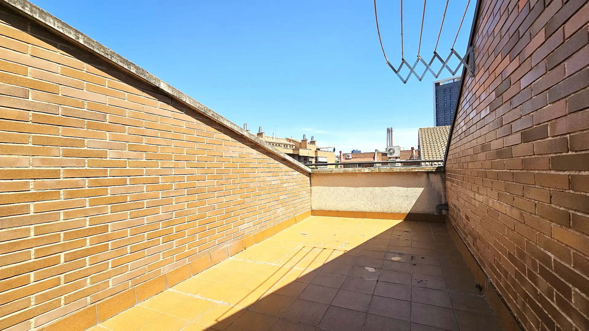 Terraza de Casa adosada en venta en Zaragoza con Aire acondicionado, Calefacción y Jardín privado