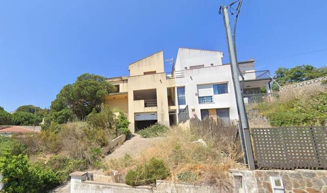 Casa-chalet en Venta en Carrer Pollancre en Aiguaviva Parc