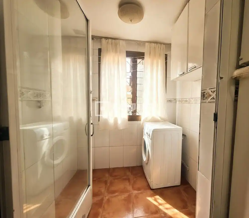Baño de Piso en venta en Alcorcón con Aire acondicionado y Calefacción