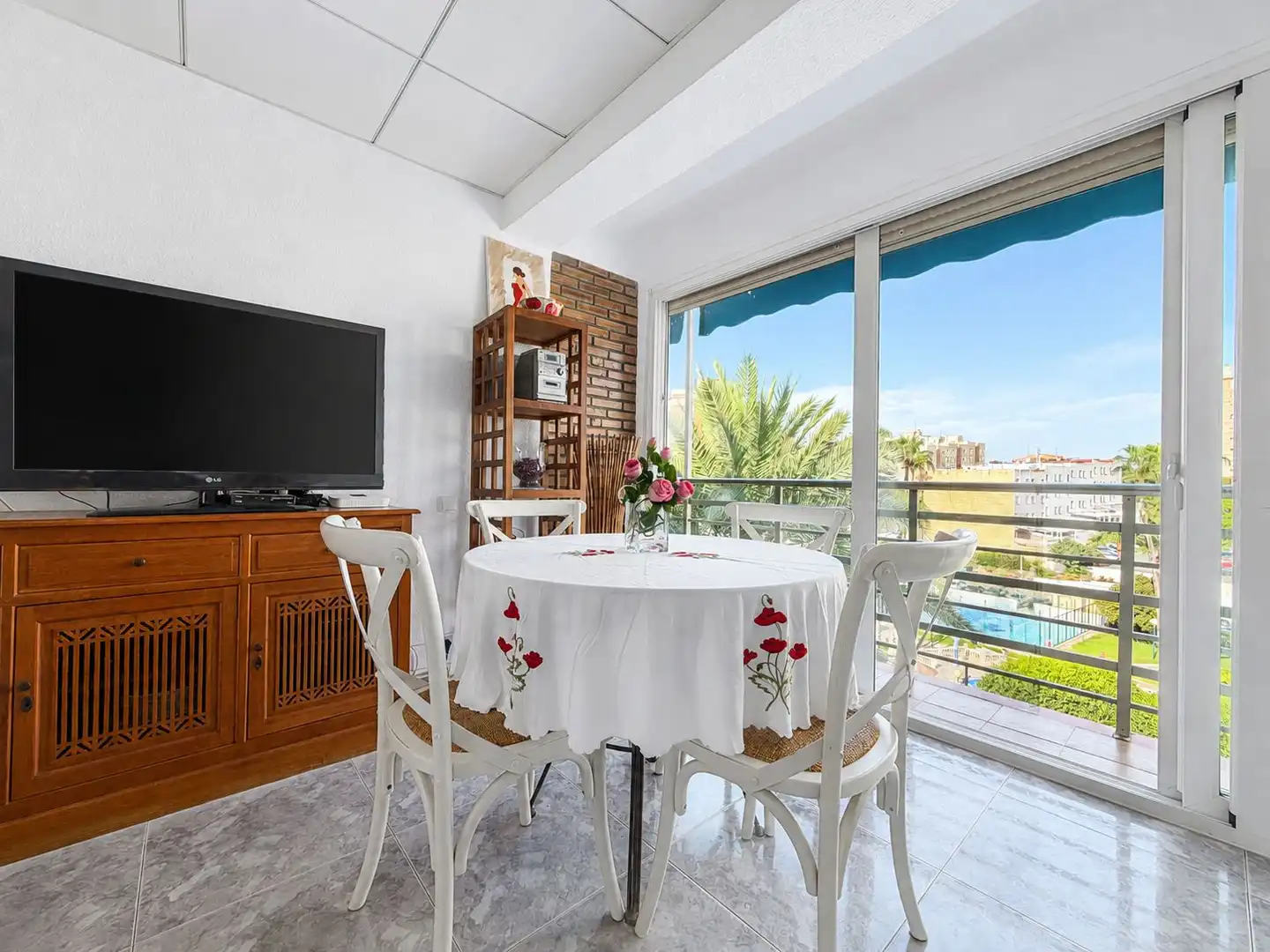 Menjador de Apartament en venda en El Campello amb Aire condicionat i Terrassa