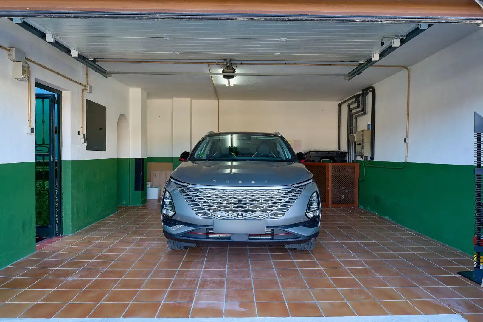 Aparcament de Casa o xalet en venda en Málaga amb Aire condicionat, Calefacció i Jardí privat
