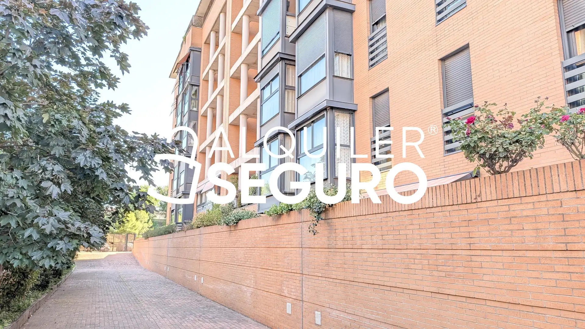 Exterior view of Flat for rent in Madrid  with Air Conditioner, Heating and Terrace