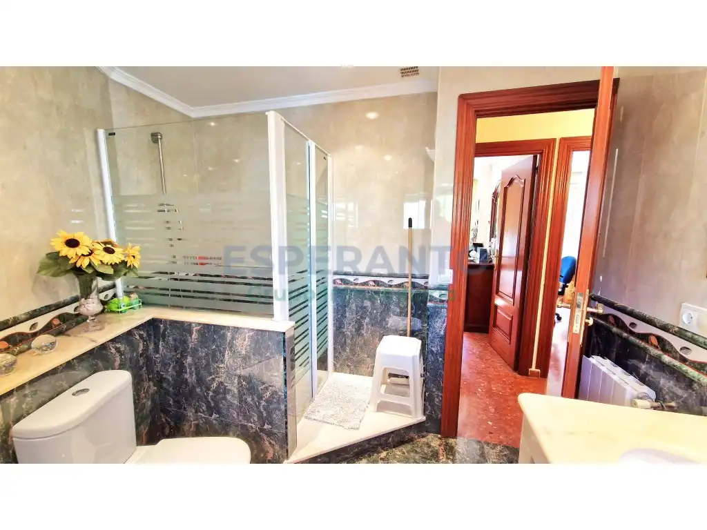Bathroom of Flat for sale in Málaga