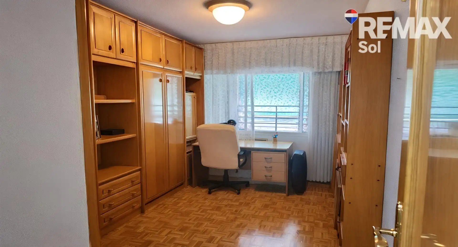 Habitación de Piso en venta en Madrid con Terraza y Trastero
