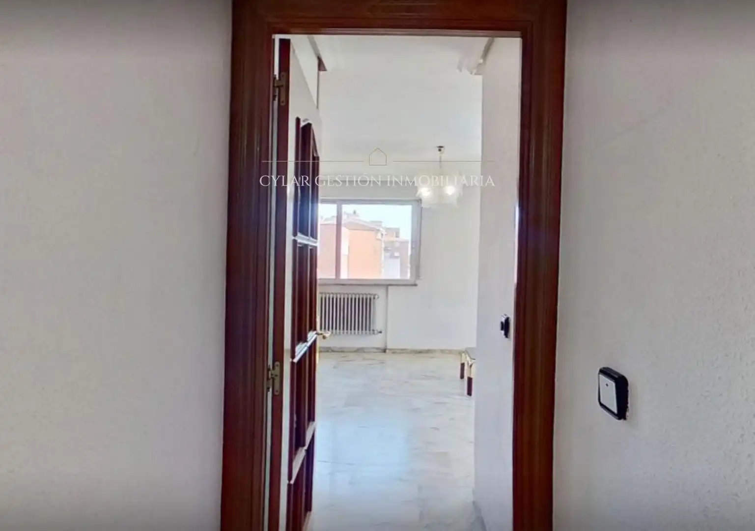 Piso en venta en Salamanca con Calefacción, Terraza y Piscina