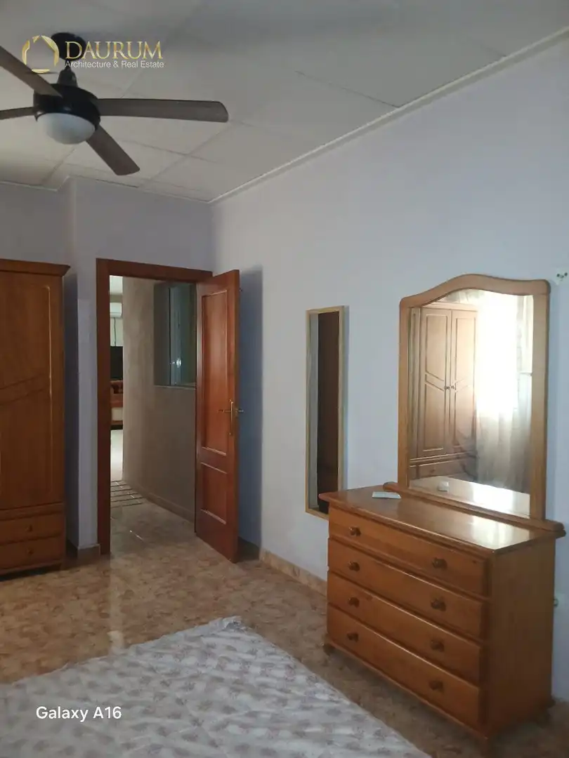 Dormitori de Casa o xalet en venda en Elche / Elx amb Aire condicionat, Terrassa i Traster