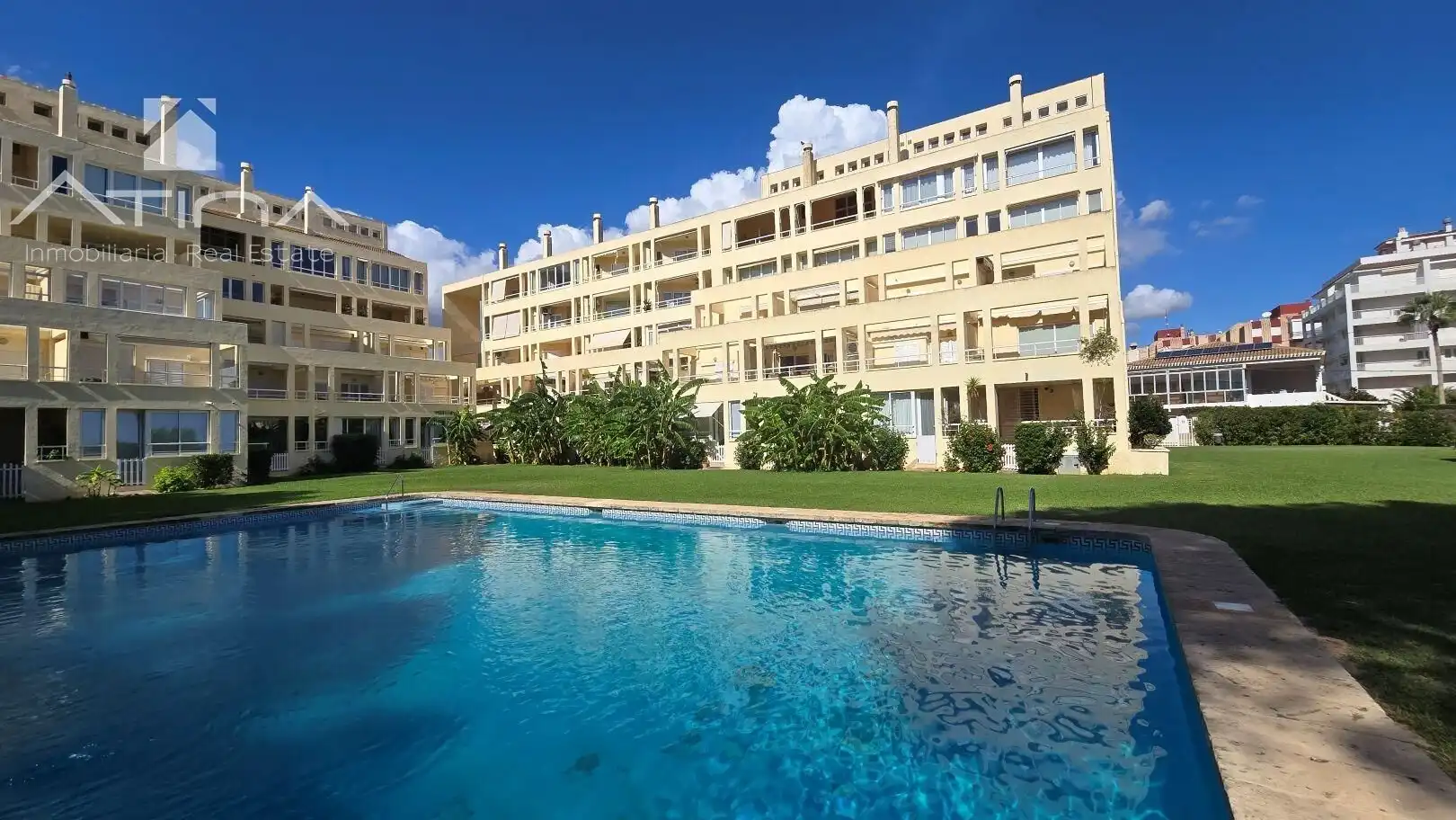 Außenansicht von Maisonette zum Verkauf in Jávea / Xàbia mit Klimaanlage, Heizung und Privatgarten