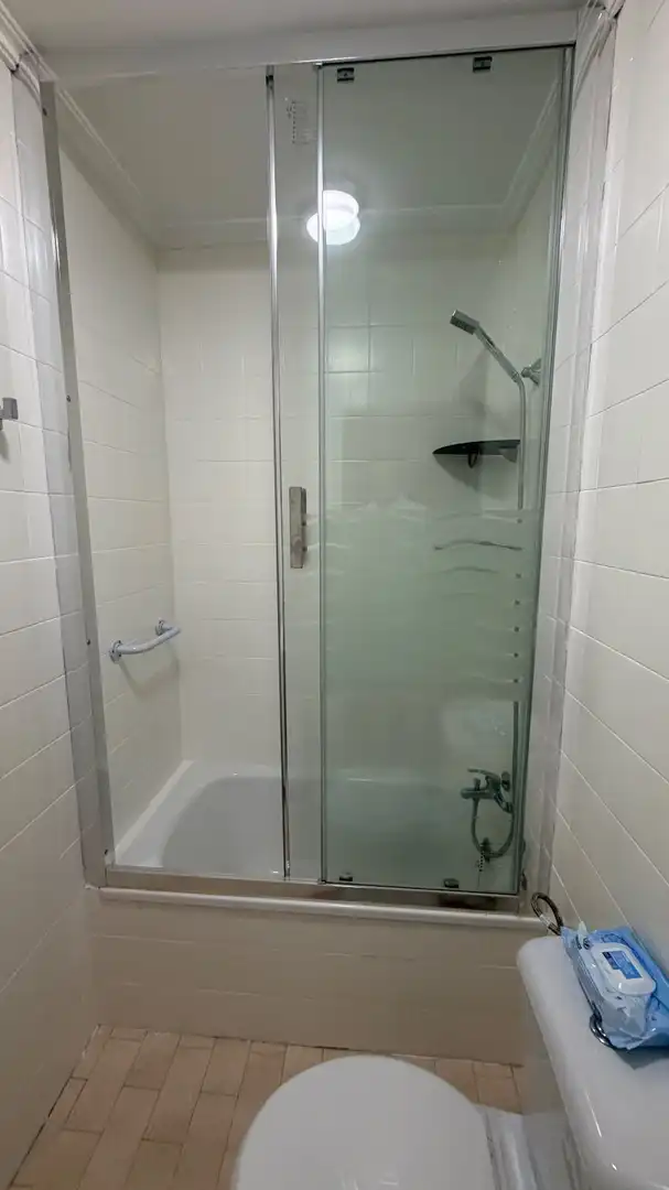 Bathroom of Flat for sale in Mugardos  with Heating, Terrace and Furnished