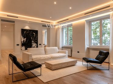 Piso con ascensor en venta en Diego de León
