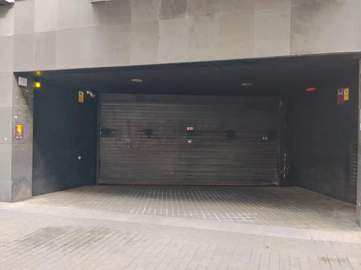 Parkplatz von Garage zum Verkauf in Barcelona