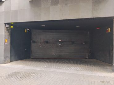 Parcheggio in vendita a Sant Martí