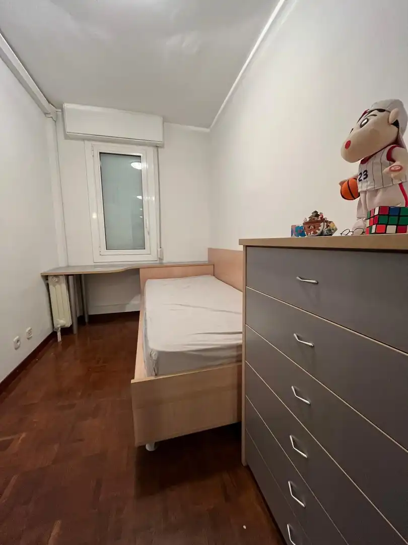 Schlafzimmer von Wohnung zum Verkauf in Barcelona mit Klimaanlage, Heizung und Parkett