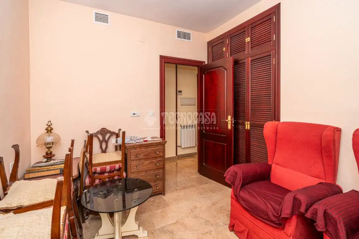 Habitación de Piso en venta en Linares con Calefacción