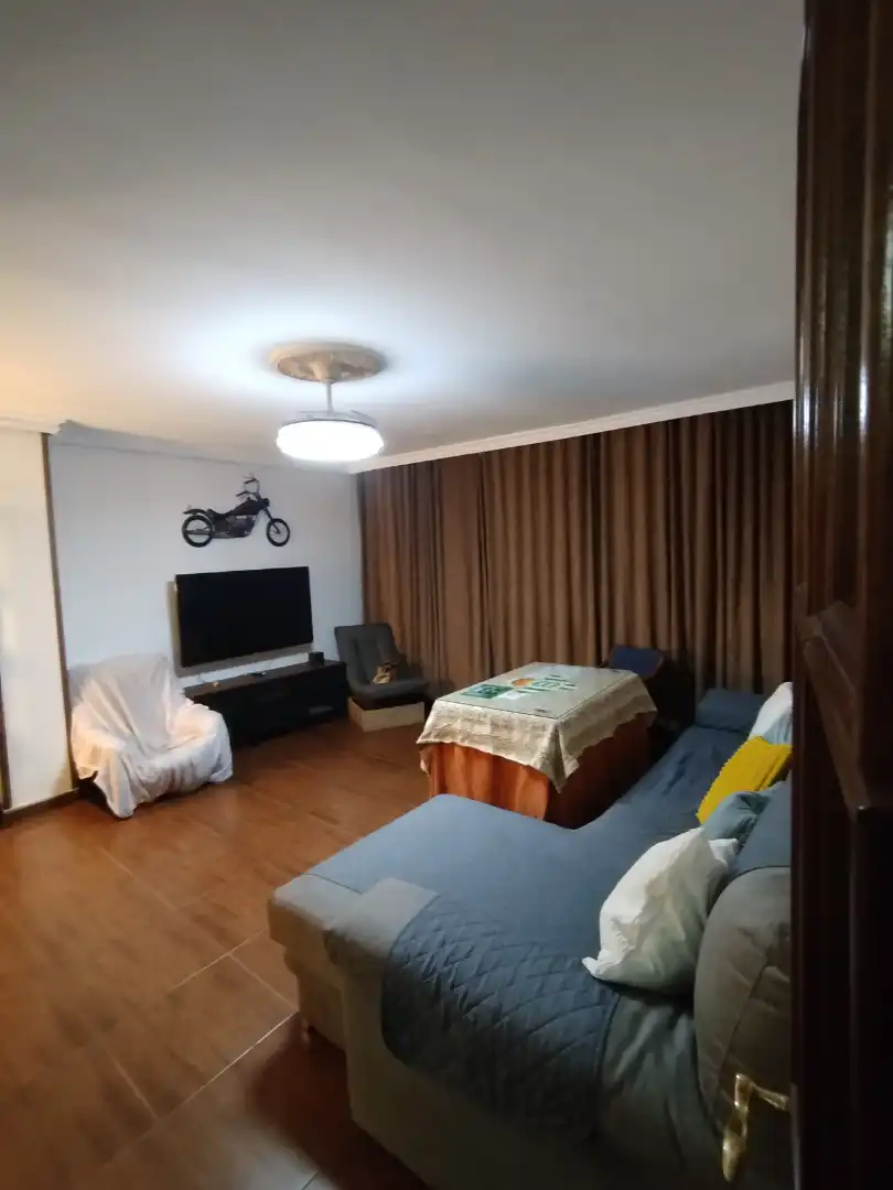 Living room of Flat for sale in  Sevilla Capital  with Air Conditioner