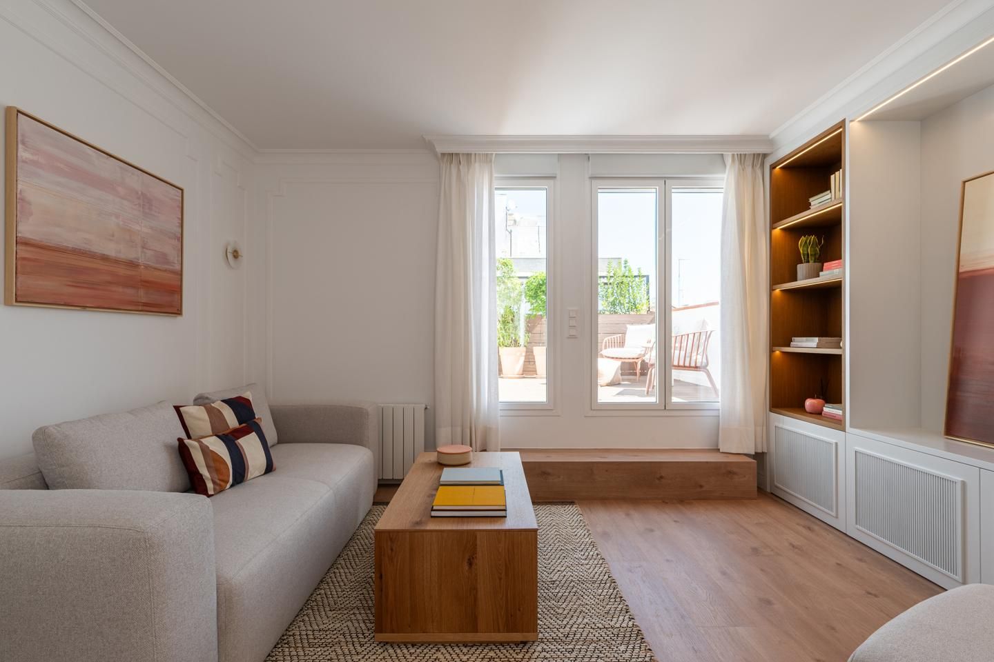 Living room of Attic for sale in  Madrid Capital  with Air Conditioner, Heating and Terrace