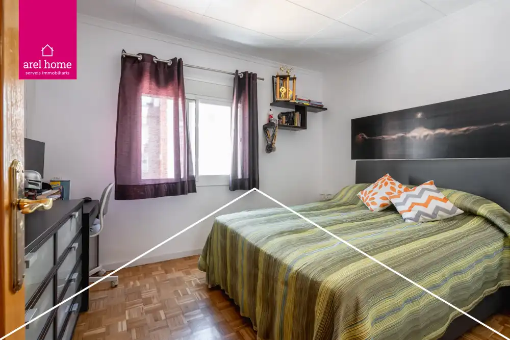 Bedroom of Flat for sale in Esplugues de Llobregat  with Air Conditioner and Parquet flooring