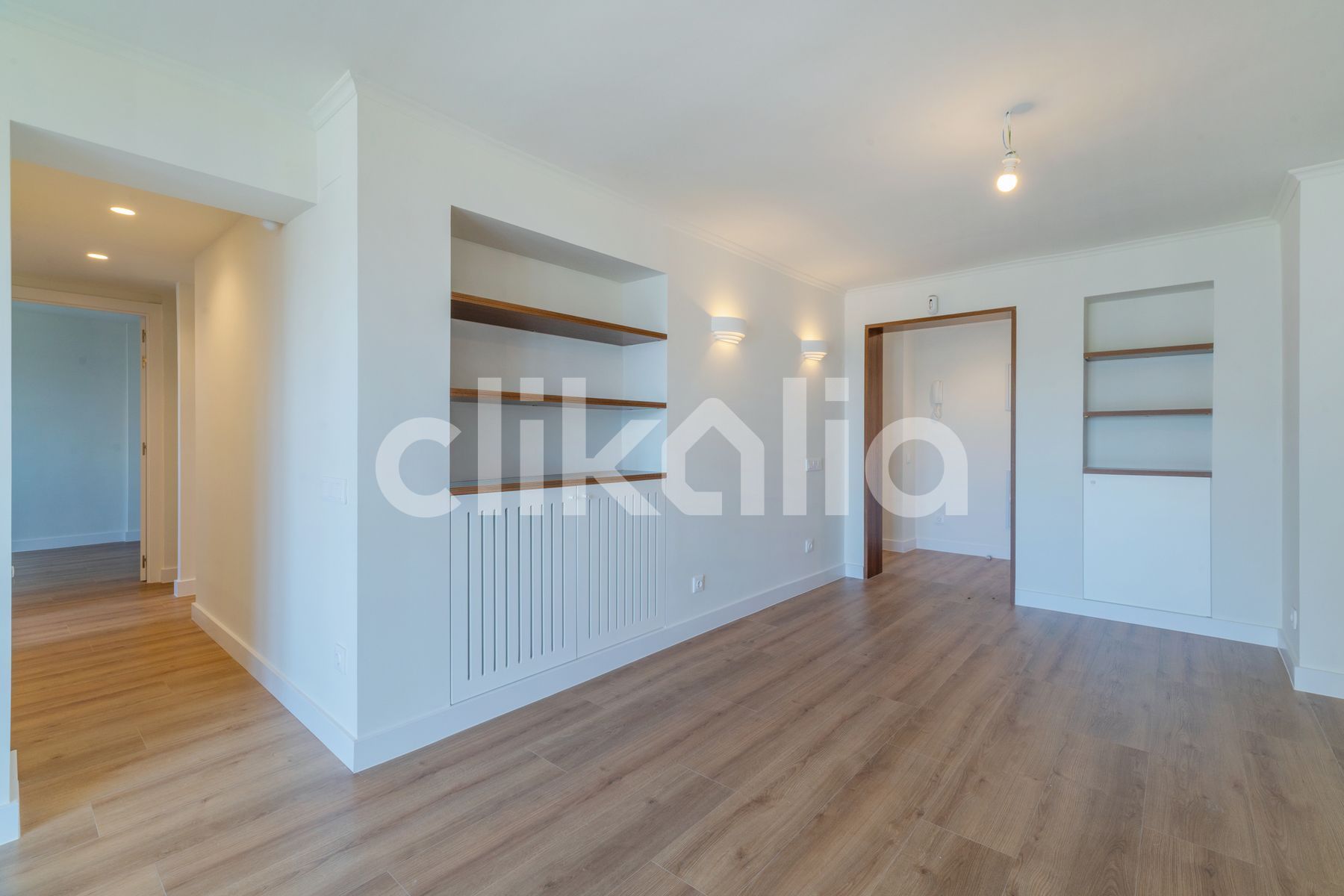 Bedroom of Flat for sale in  Madrid Capital  with Air Conditioner, Heating and Terrace