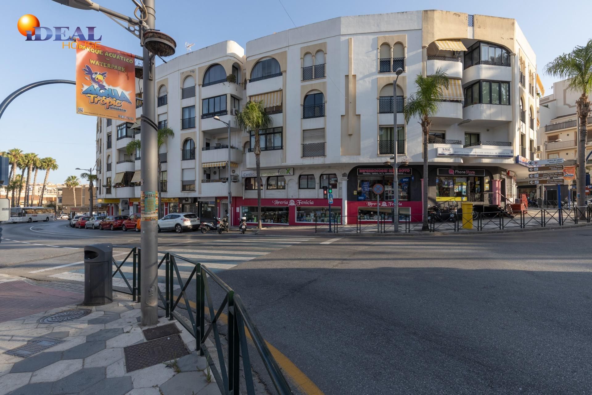 Vista exterior de Piso en venta en Almuñécar con Terraza y Balcón