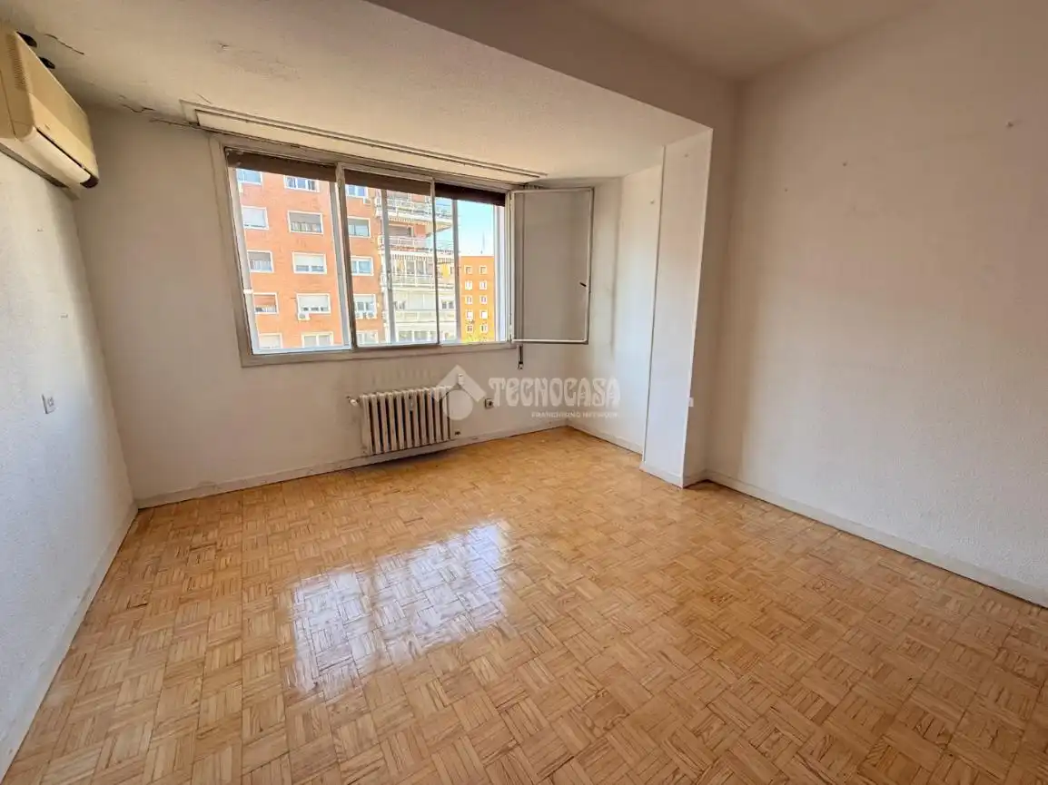 Habitación de Piso en venta en Madrid