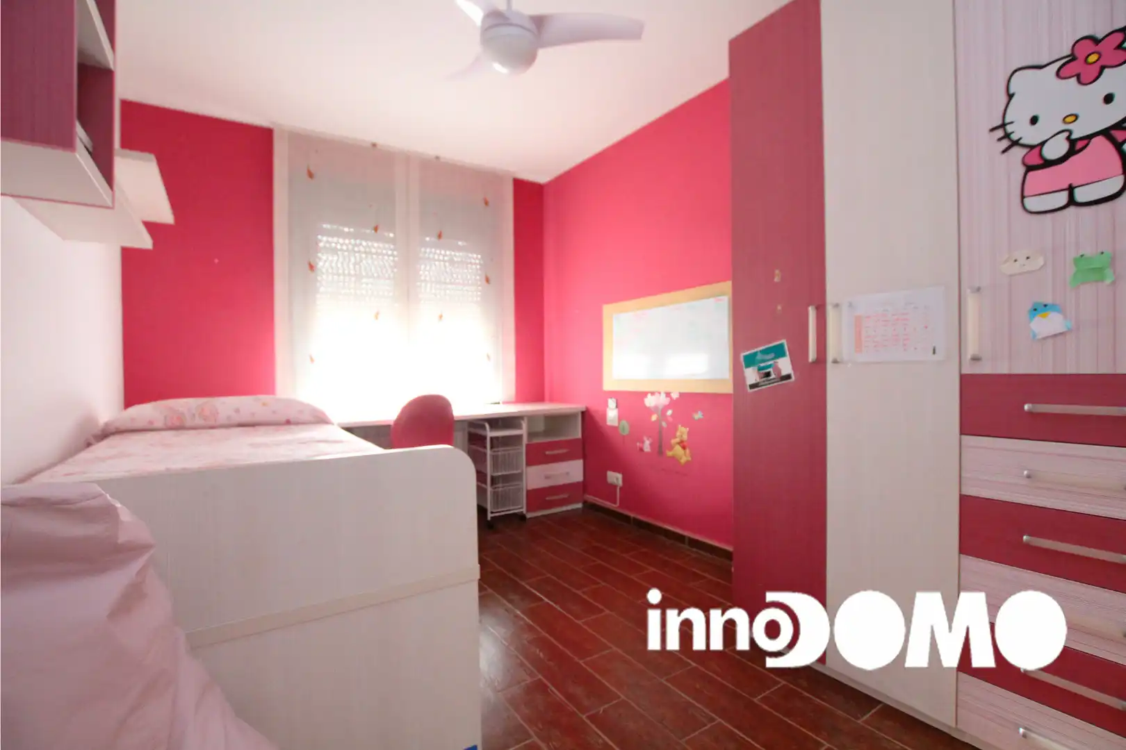 Habitación de Casa adosada en venta en Argés con Aire acondicionado, Calefacción y Jardín privado