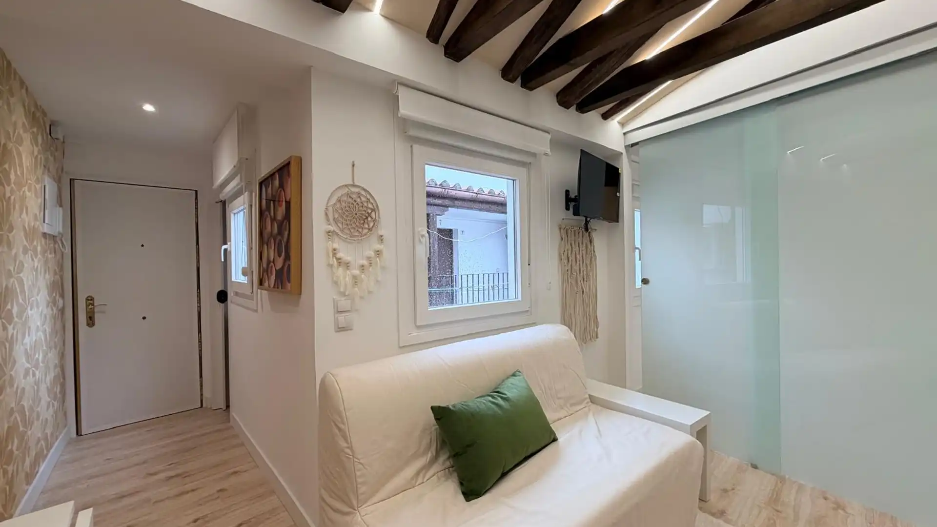 Sala de estar de Apartamento en venta en  Madrid Capital con Aire acondicionado, Calefacción y Amueblado