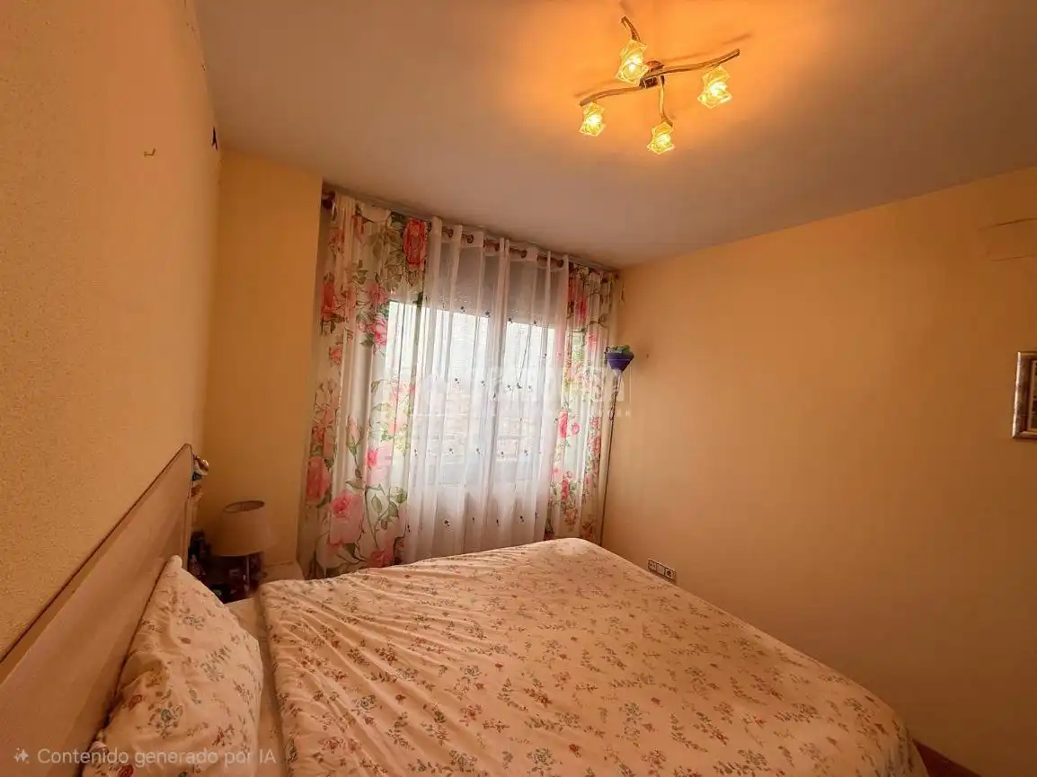 Habitación de Piso en venta en Alcorcón con Calefacción y Balcón