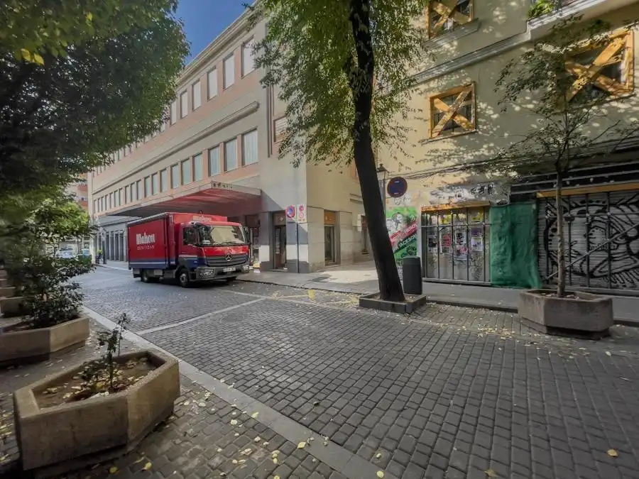 Vista exterior de Dúplex en venda en Madrid