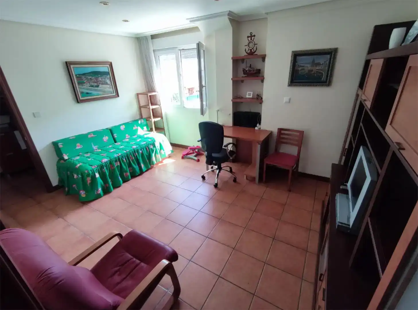 Living room of Flat for sale in Argoños   with Private garden, Parquet flooring and Furnished