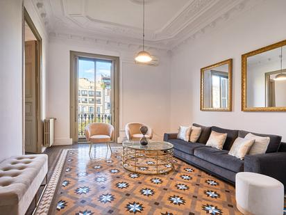 Living room of Flat for sale in  Barcelona Capital  with Air Conditioner, Heating and Terrace