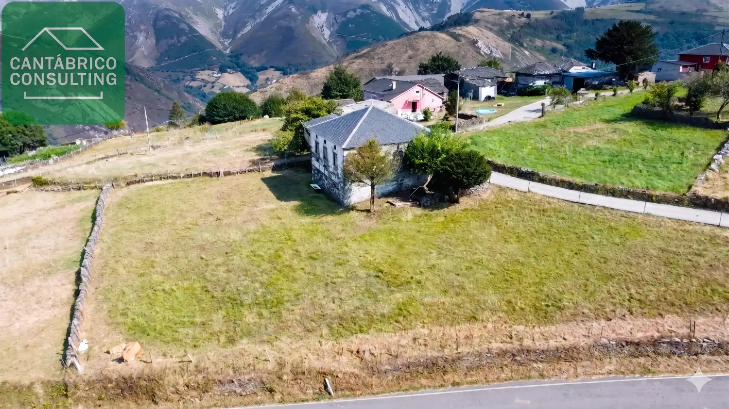Vista exterior de Casa o xalet en venda en Villayón amb Moblat
