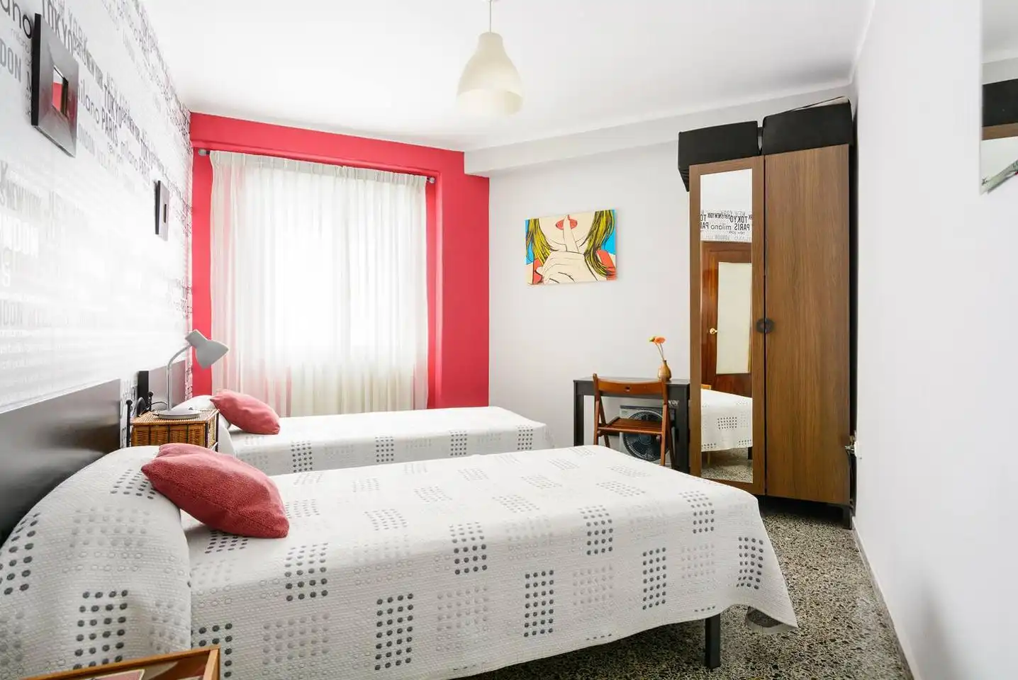 Habitación de Piso de alquiler en Zaragoza con Aire acondicionado, Amueblado y Internet